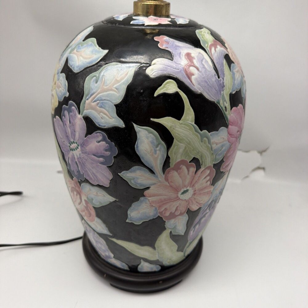 Vintage Chinese Famille Rose Style Ceramic Ginger Jar Table Lamp